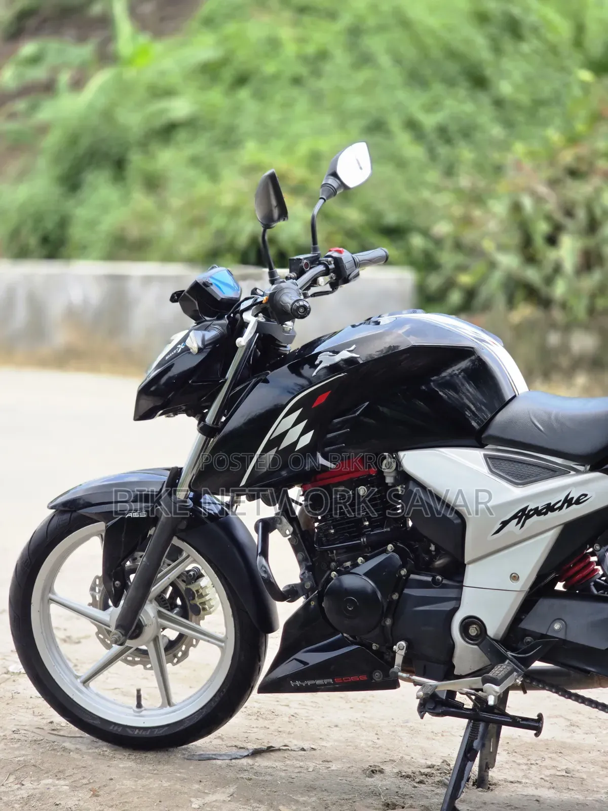 TVS Apache RTR 160 4V 2021 Black