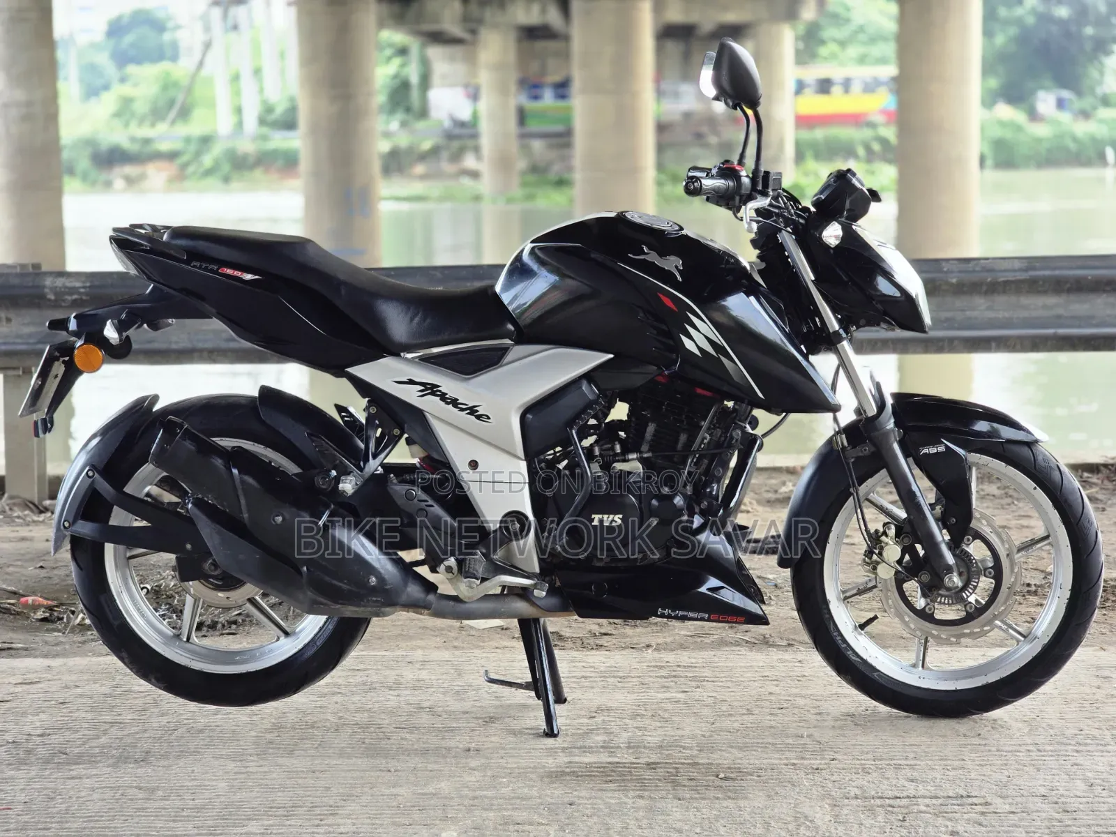 TVS Apache RTR 160 4V 2021 Black