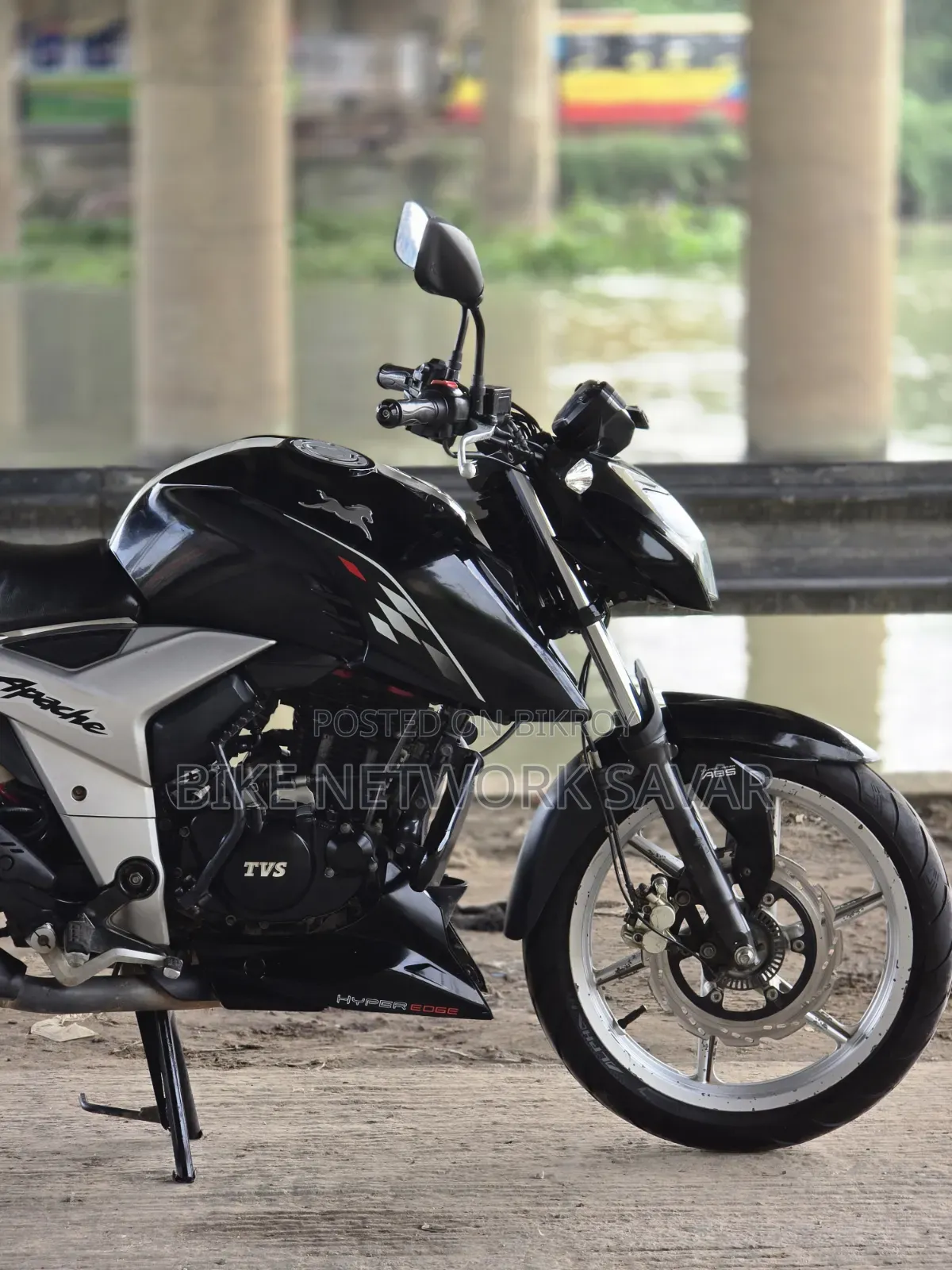 TVS Apache RTR 160 4V 2021 Black