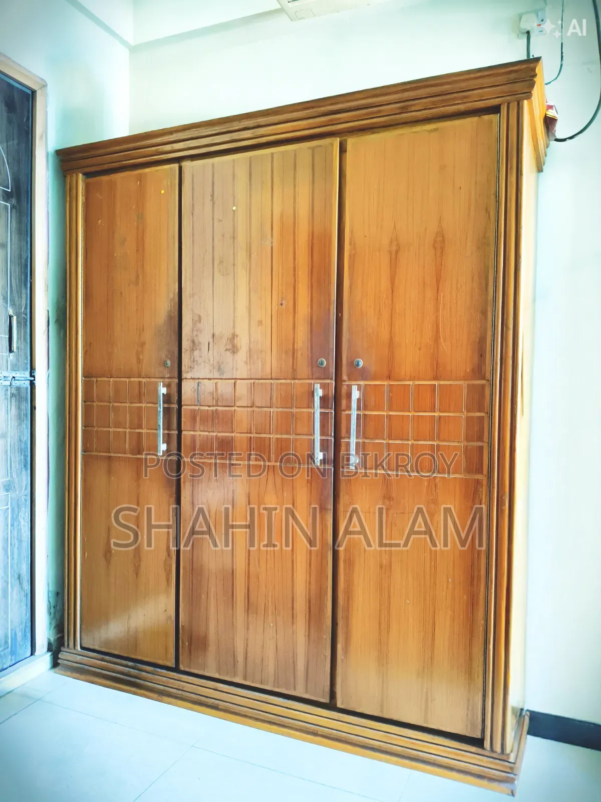 আলমারী - সেগুন কাঠ এর।