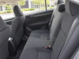 Toyota Axio 2022 Silver