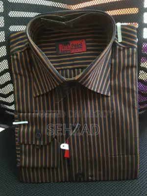 শার্ট বিক্রয়ের জন্য