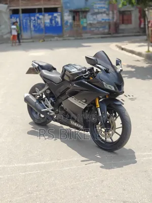 ইয়ামাহা আর১৫ ভি৩ ২০২০ কালো