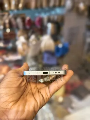 Oppo Reno8 Pro 256 GB