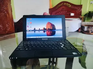 Laptop Lenovo 100e 2GB Intel Atom SSD 256GB