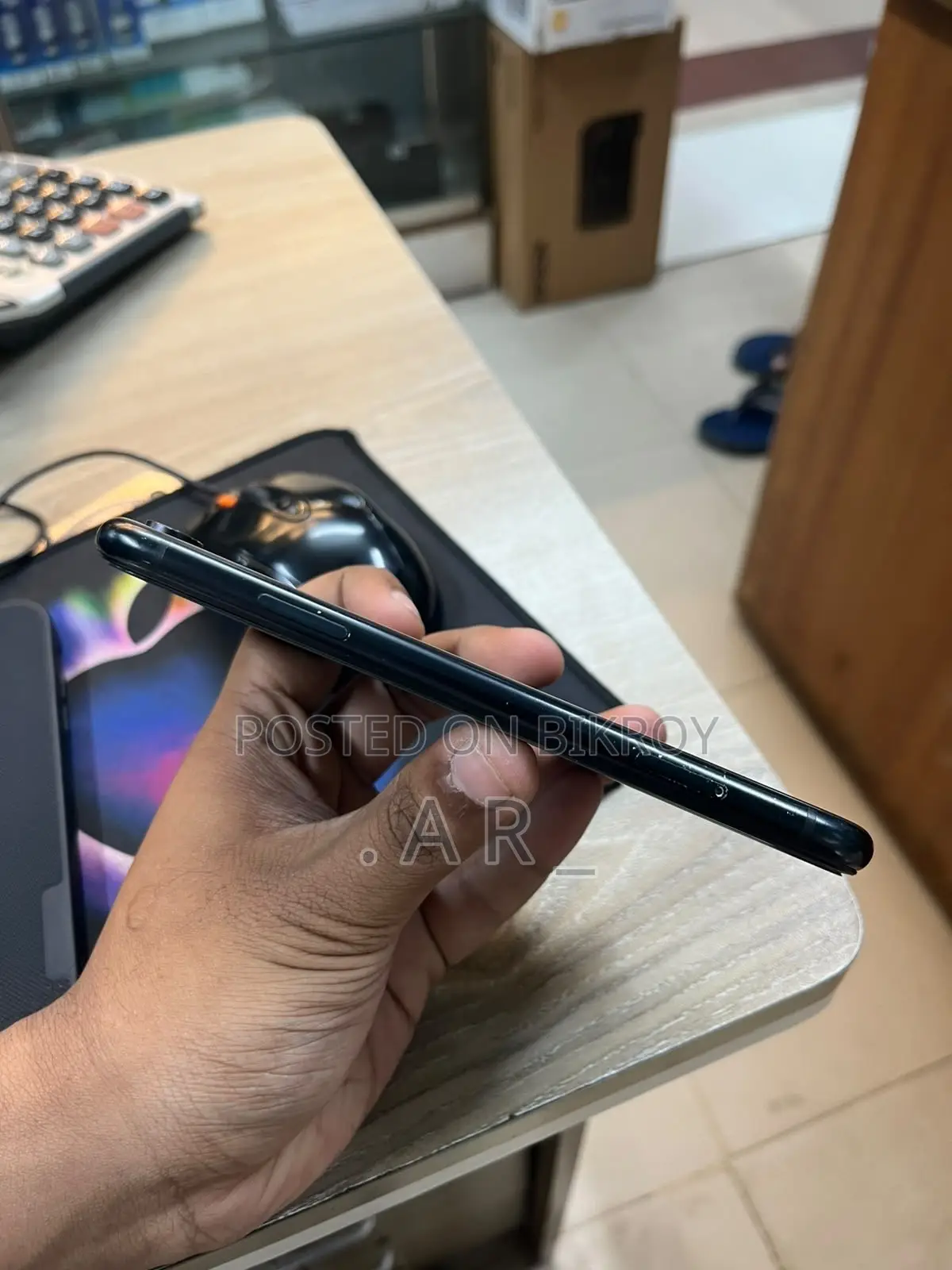 Apple iPhone XR 64 GB Black
