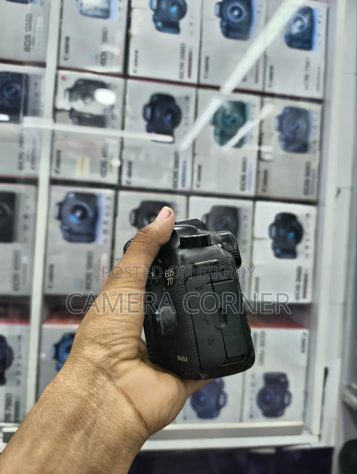 Canon 7D Mark 2 Camera