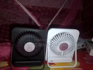 পোর্টেবল টেবল টপ ফ্যান (মিনি চার্জার ফ্যান)