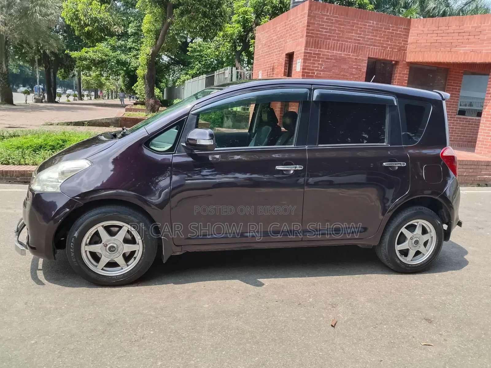 Toyota Ractis 2006