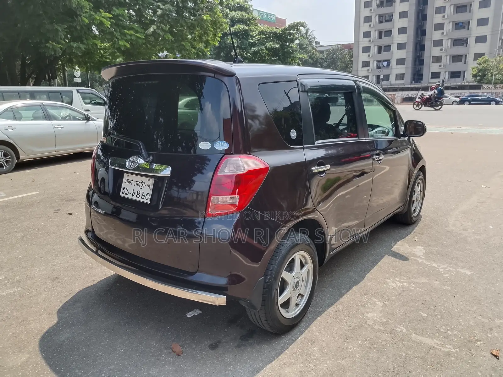 Toyota Ractis 2006