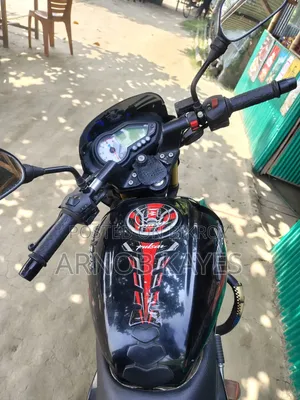 বাজাজ পালসার ১৫০ ২০২০ কালো