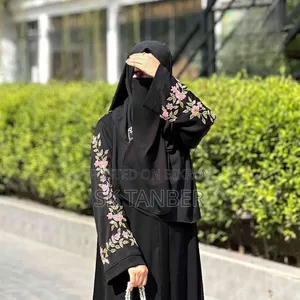 দুবাই চেরি বোরকা