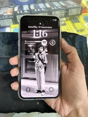 অ্যাপল আইফোন XS ৬৪ জিবি কালো