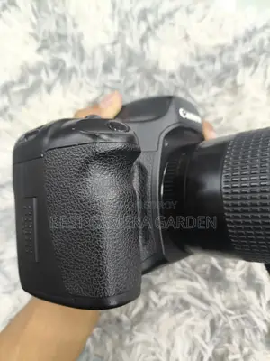Canon 5D Classic With 75-300mm Zoom Lens