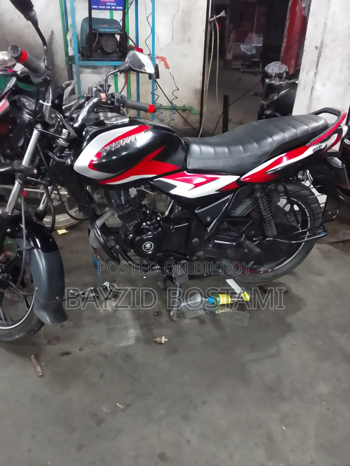 বাজাজ ডিসকভার ১১০ ২০২১ রেড