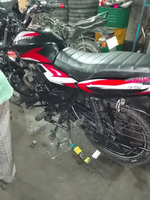 বাজাজ ডিসকভার ১১০ ২০২১ রেড