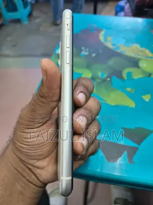 অ্যাপল আইফোন ১১ ১২৮ জিবি হোয়াইট