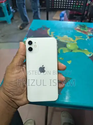 অ্যাপল আইফোন ১১ ১২৮ জিবি হোয়াইট
