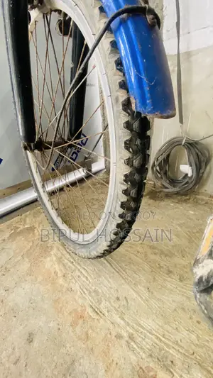 This bicycle will be sold. Both the tire and tube are newly installed.