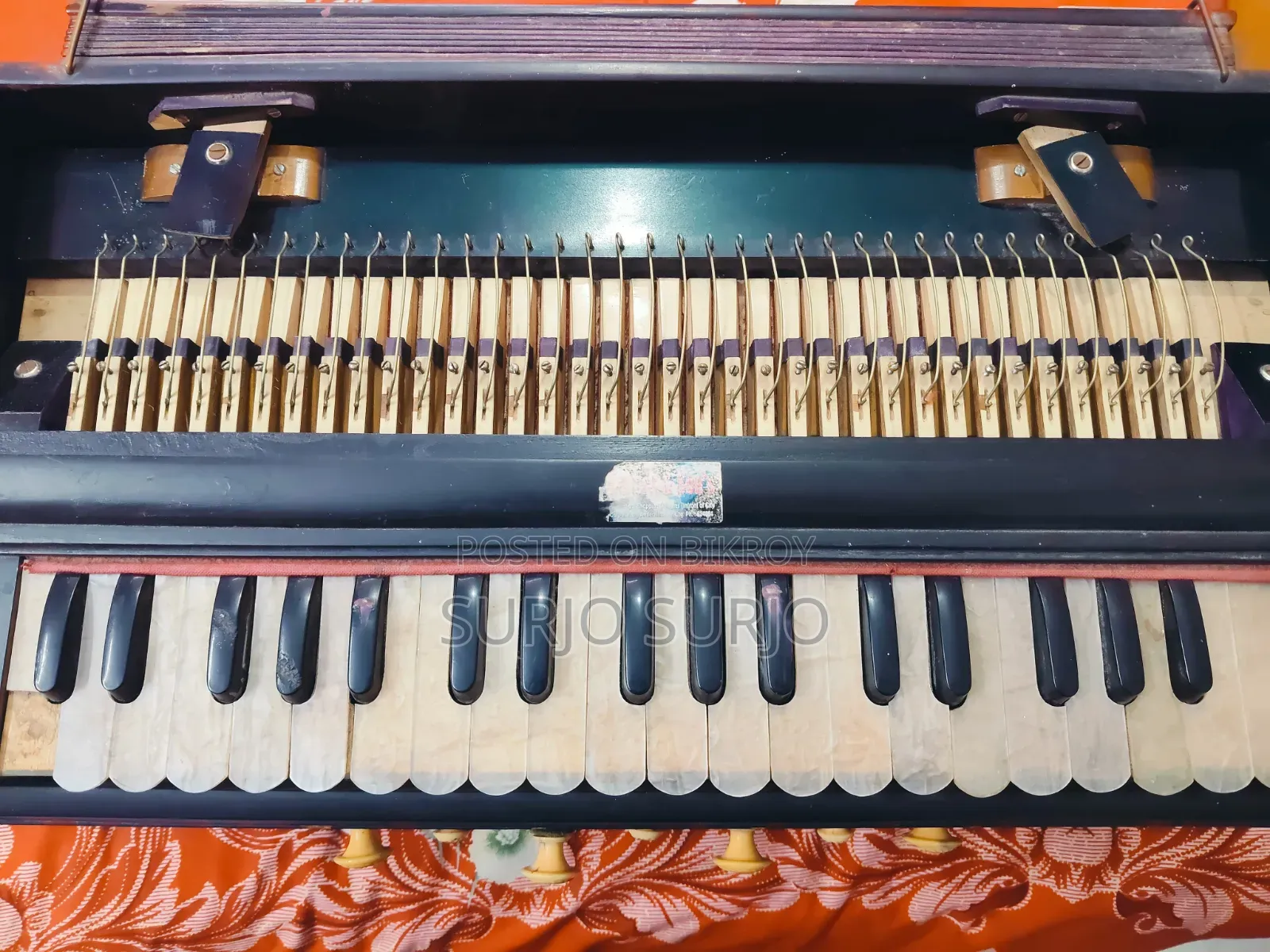 Harmonium Sell Hobe