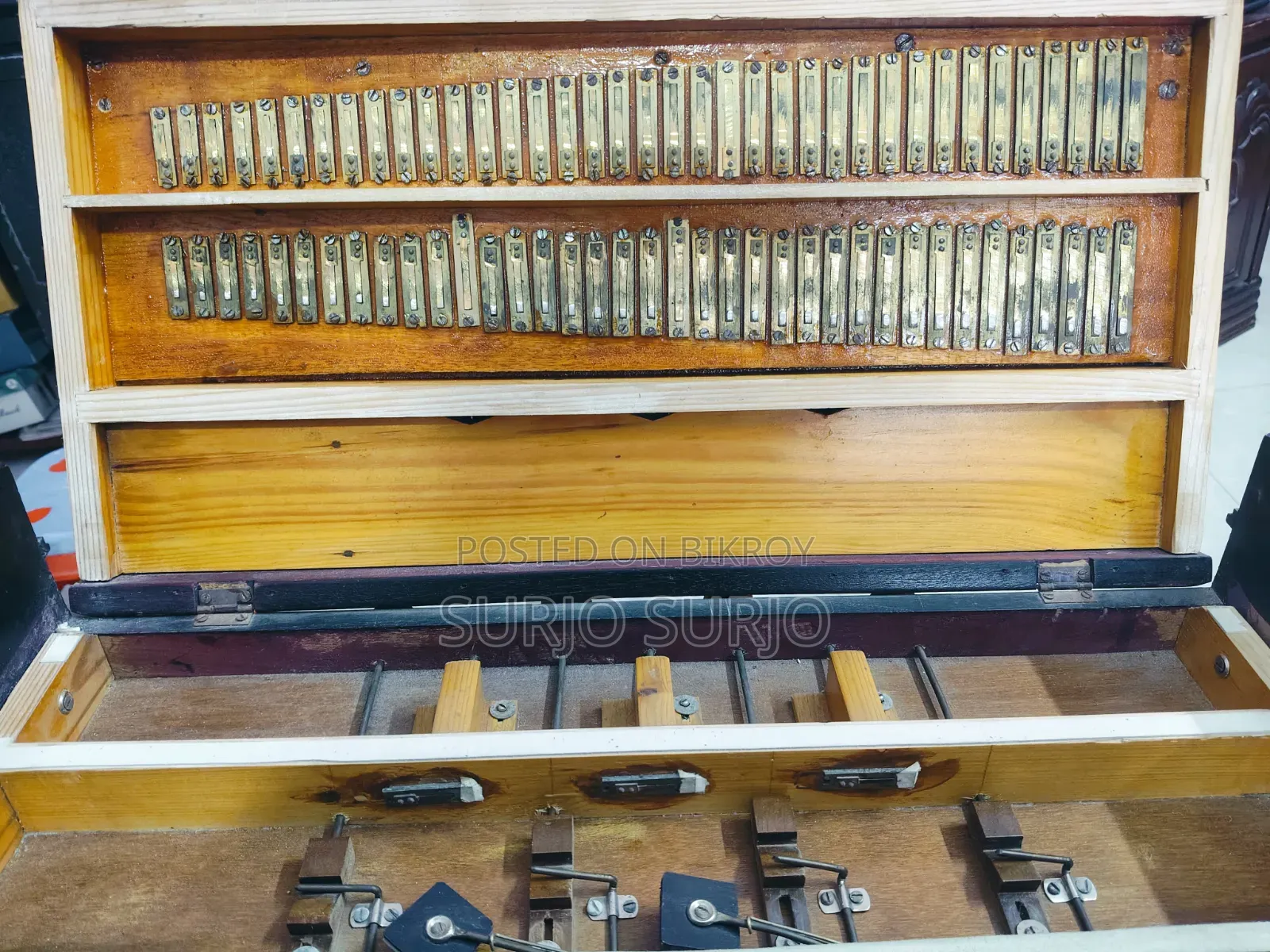 Harmonium Sell Hobe