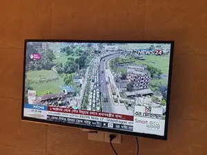 ৩২” কনিয়ন টেলিভিশন