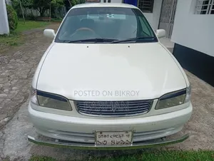 টয়োটা করোল্লা এক্স ১.৩ অটোমেটিক ২০০০ হোয়াইট