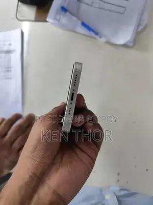 অ্যাপল আইফোন ১৩ ১২৮ জিবি হোয়াইট