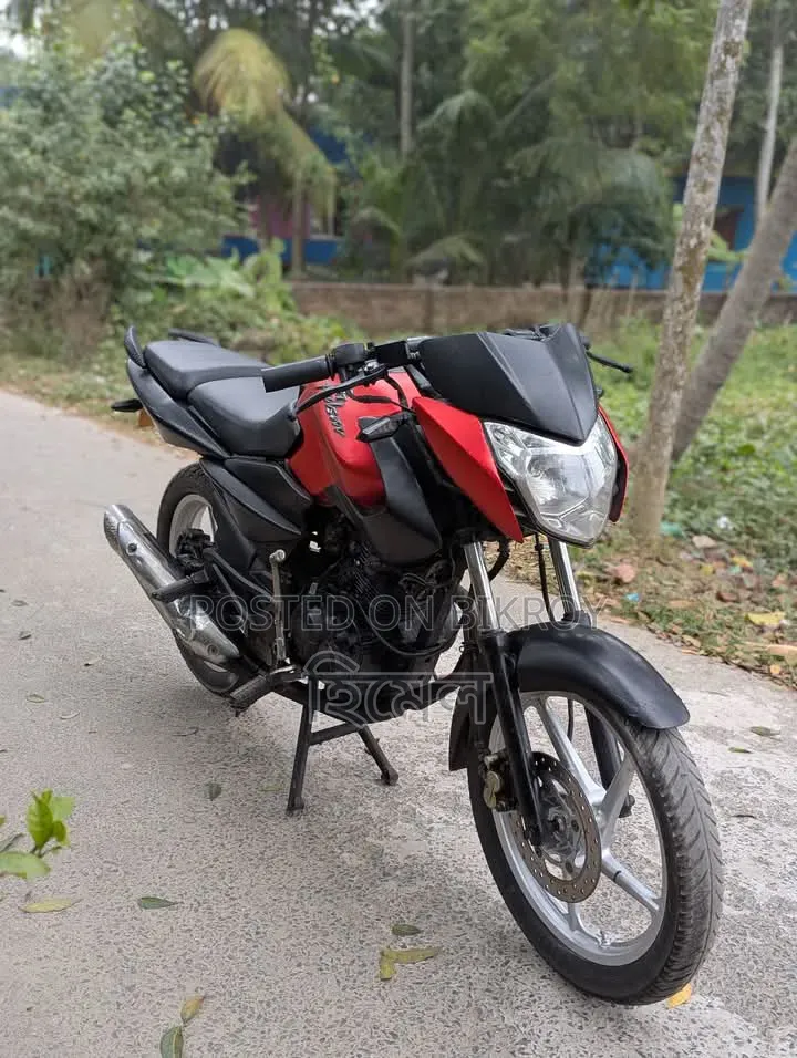বাজাজ পালসার ১৩৫ এলএস ২০১১ লাল