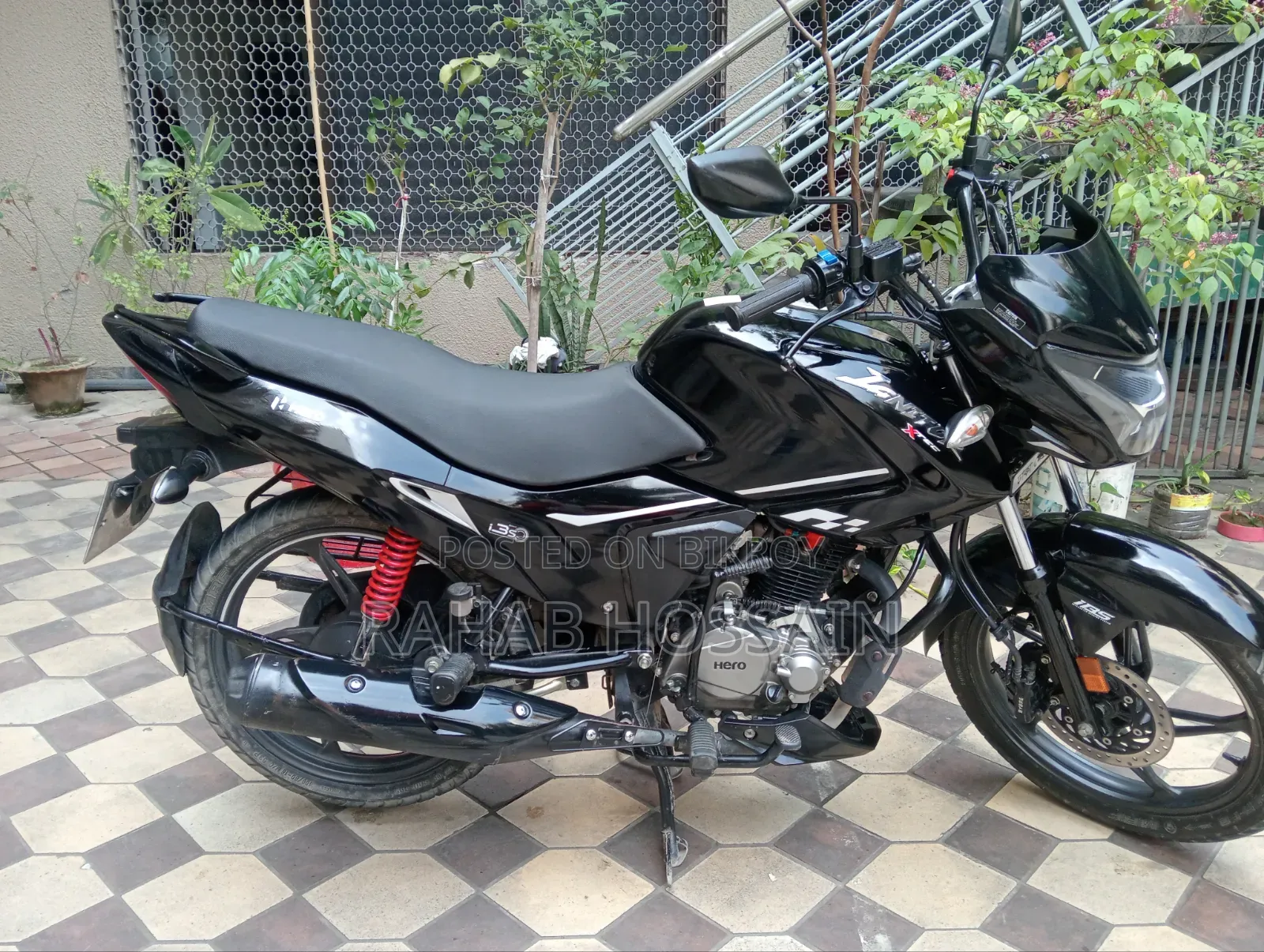 New Hero 2024 Black