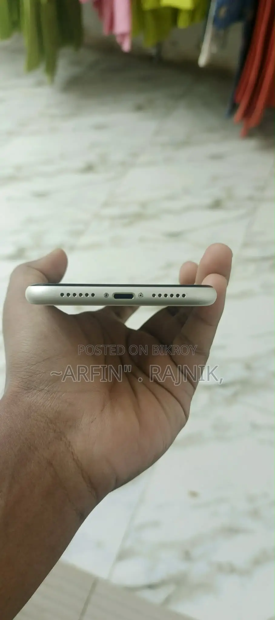 অ্যাপল আইফোন ১১ ৬৪ জিবি হোয়াইট