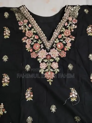 বিকிரியের জন্য থ্রি পিস পোশাক