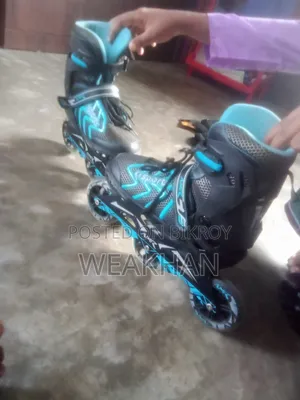 স্কেটিং জুতা