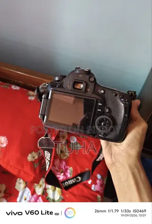 Canon 60D DSLR Camera