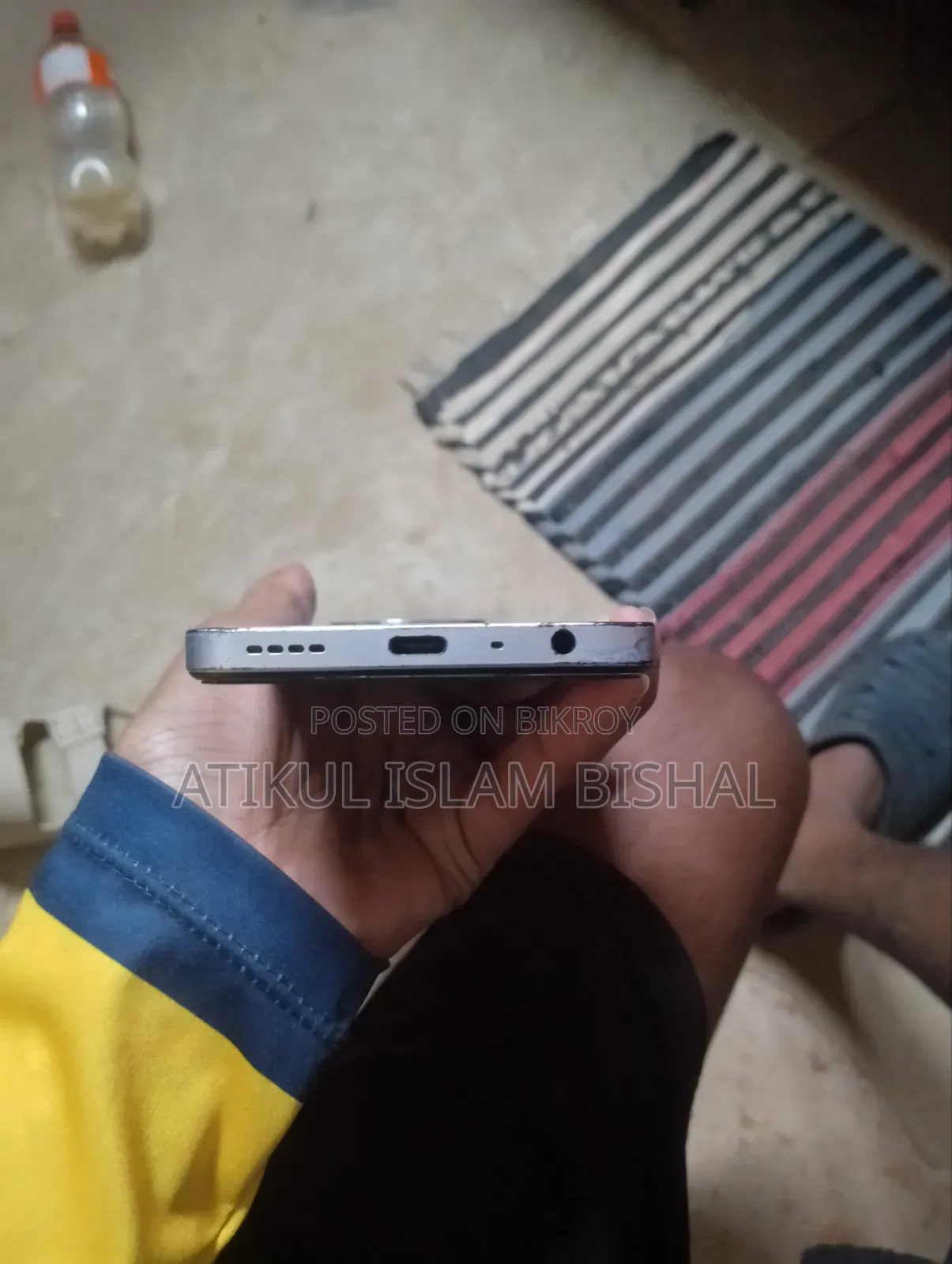 রিয়েলমি ১১ ১২৮ জিবি