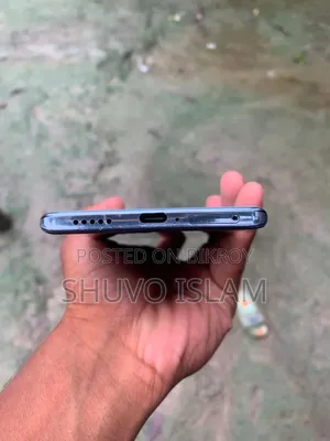 ভিভো ভি২৯ ৫জি ২৫৬ জিবি নীল