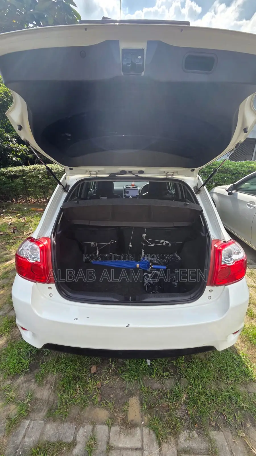Toyota Auris 2012 White