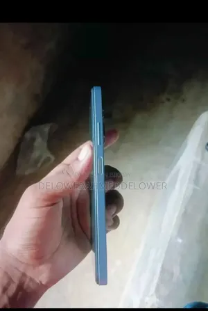 Infinix Hot 30i 128 GB Green