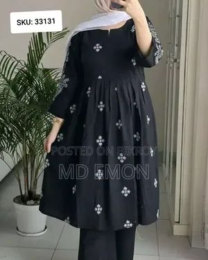 ইএম ইউনিক ফ্যাশন