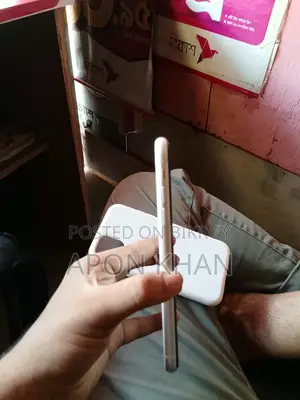 অ্যাপল আইফোন ১১ ১২৮ জিবি সাদা