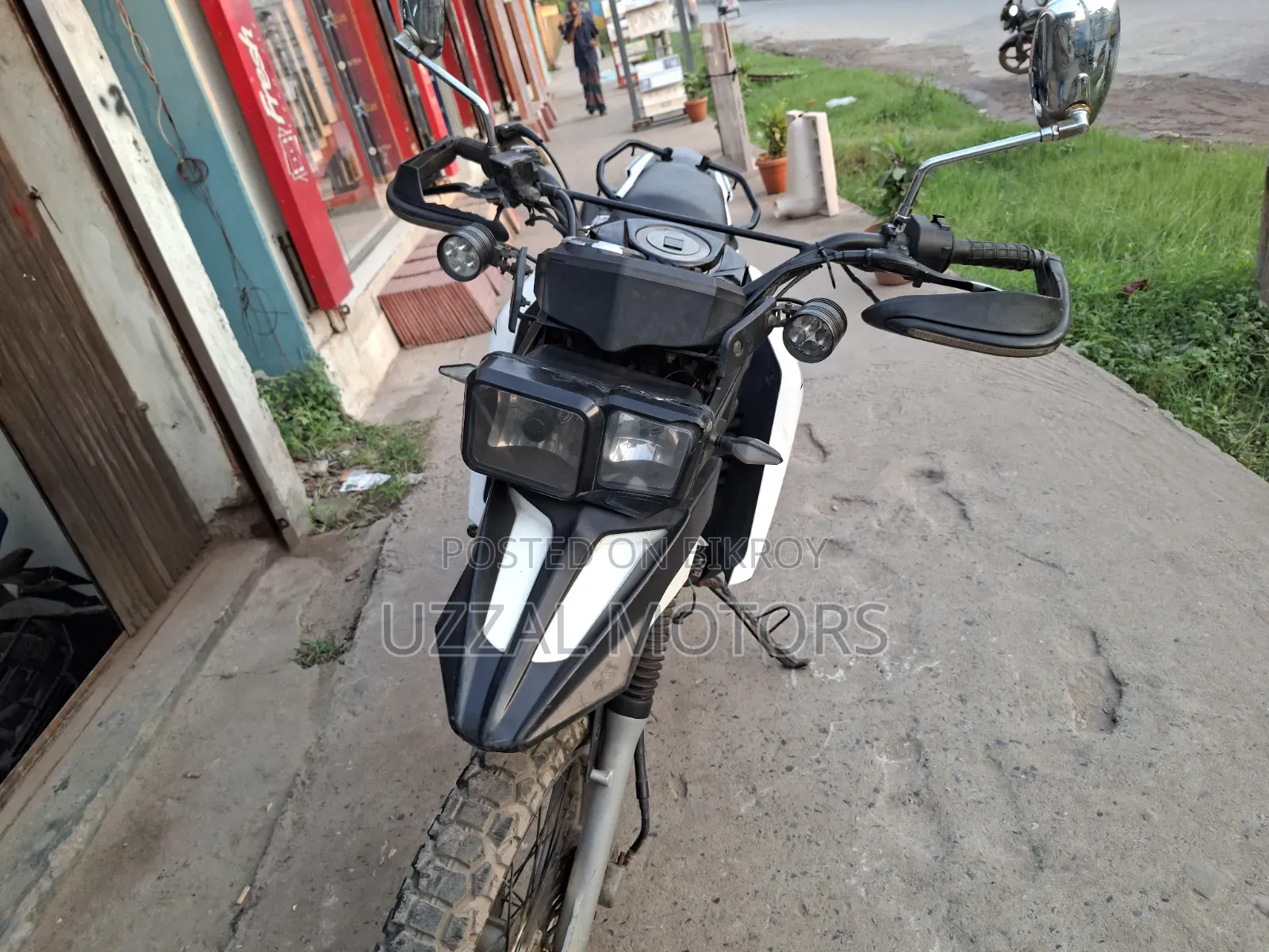 Lifan 2016 White