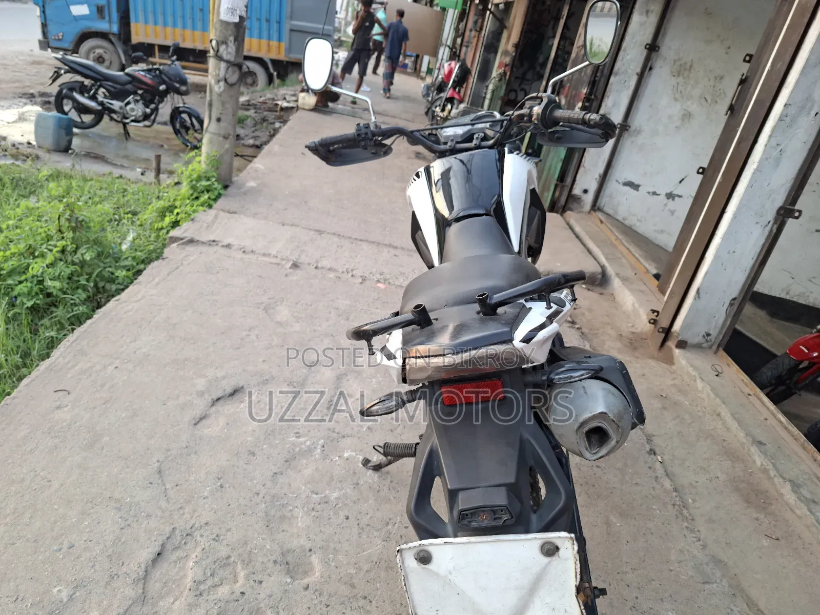 Lifan 2016 White