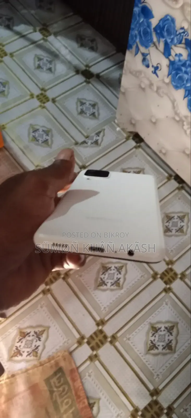 স্যামসাং গ্যালাক্সি এ১২ ৬৪ জিবি হোয়াইট