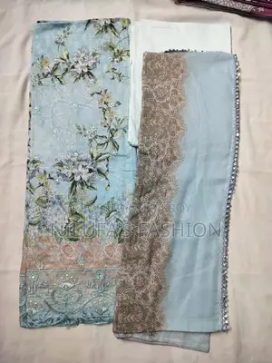 কাজ করা থ্রি-পিস সুতি কাপড়