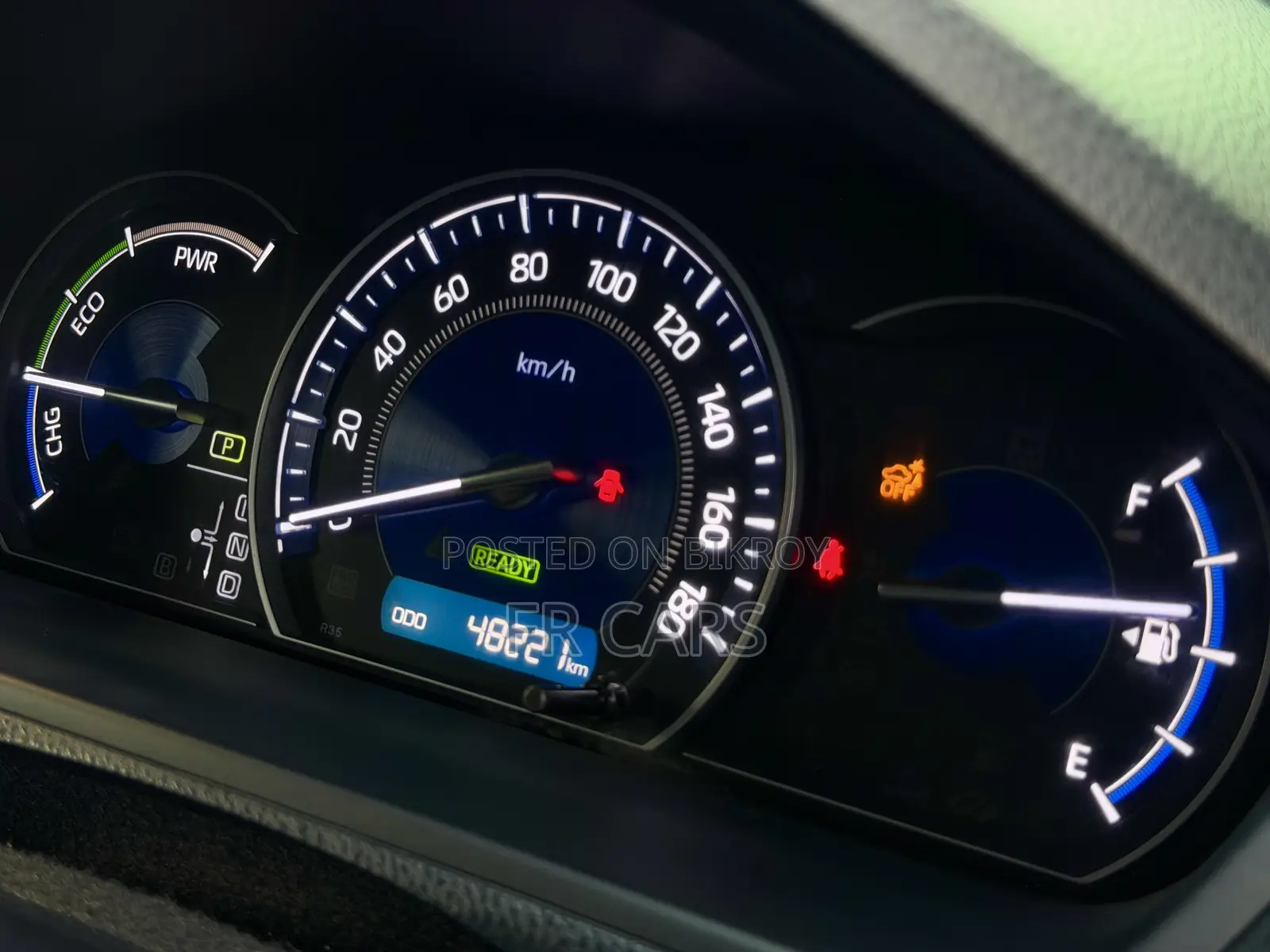 Toyota Esquire 1.8 FWD Hybrid (7 seater) 2020 Purple