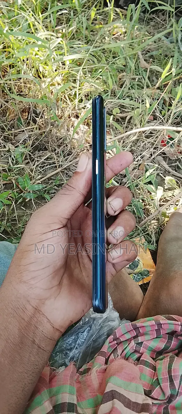 অপো এফ১৫ ২৫৬ জিবি ব্ল্যাক