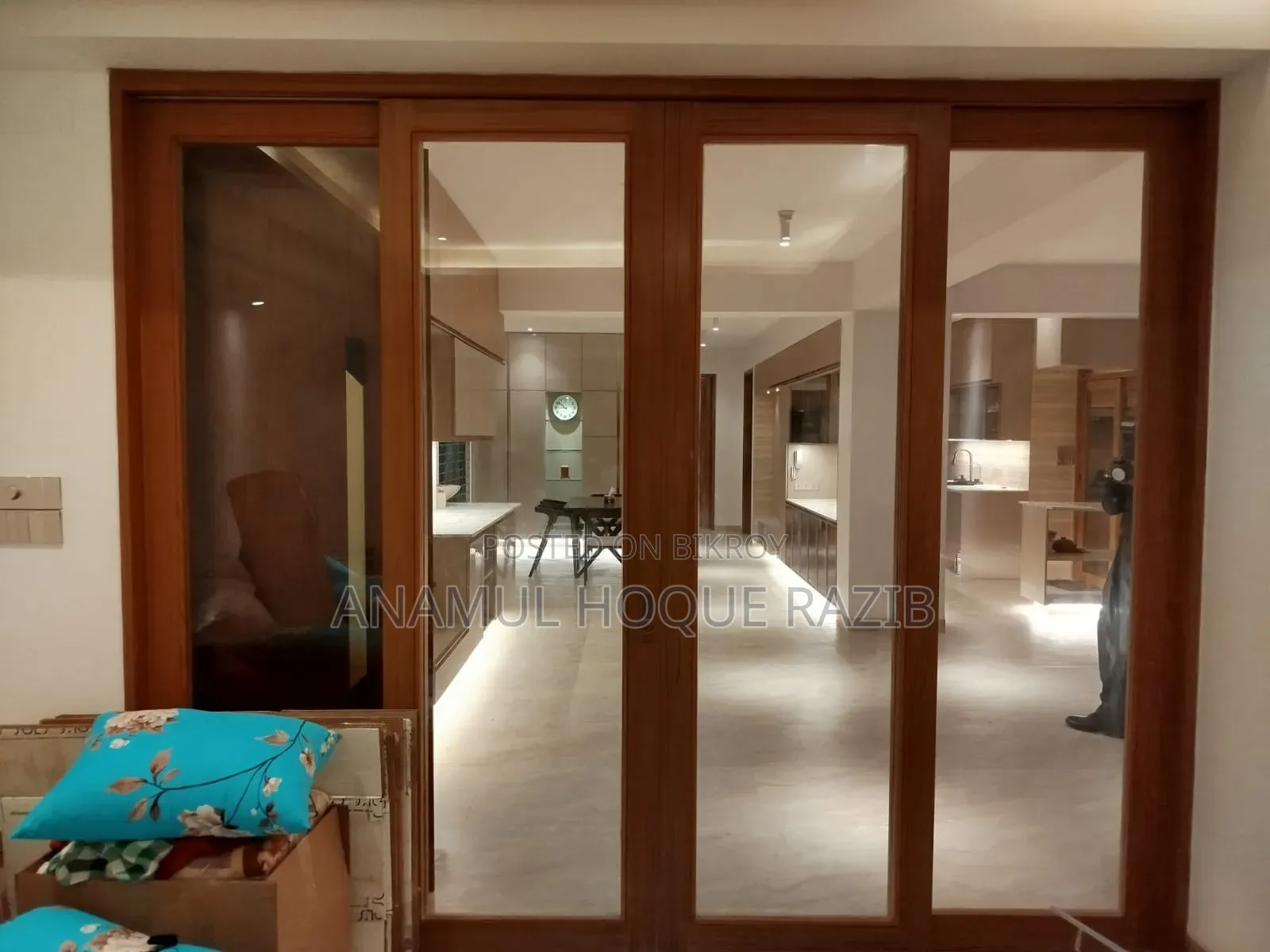 ঢাকায় বসুন্ধরায় ৩ বেডরুমের অ্যাপার্টমেন্ট বিক্রয়ের জন্য