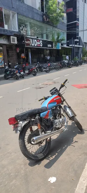 Honda Hornet 2003 Red