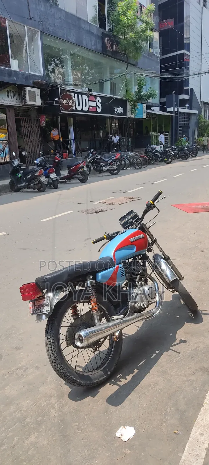Honda Hornet 2003 Red