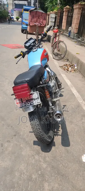 Honda Hornet 2003 Red